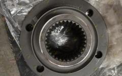 Фланец редуктора среднего моста 180 мм 4 отв. 31 зуб AZ9981320110